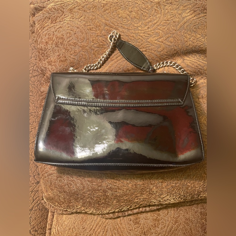 SOLD Gucci Black Patent Leather Shoulder Bag - Picture 4 of 13